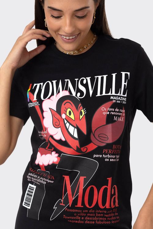 Camiseta As Meninas Superpoderosas Ele é Capa de Revista
