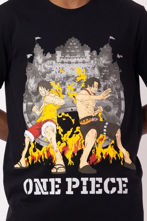 Camiseta One Piece Luffy e Ace Marineford