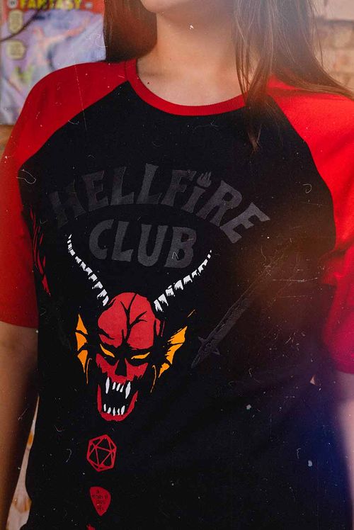 Camiseta Stranger Things Hellfire Club
