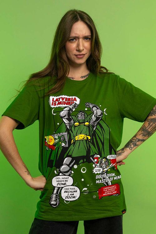Camiseta Marvel Doutor Destino Latvéria