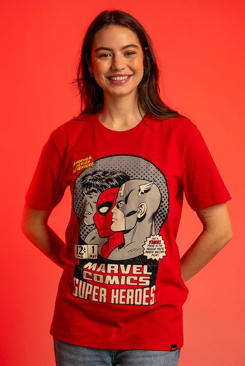 Camiseta Marvel Comics Super Heroes
